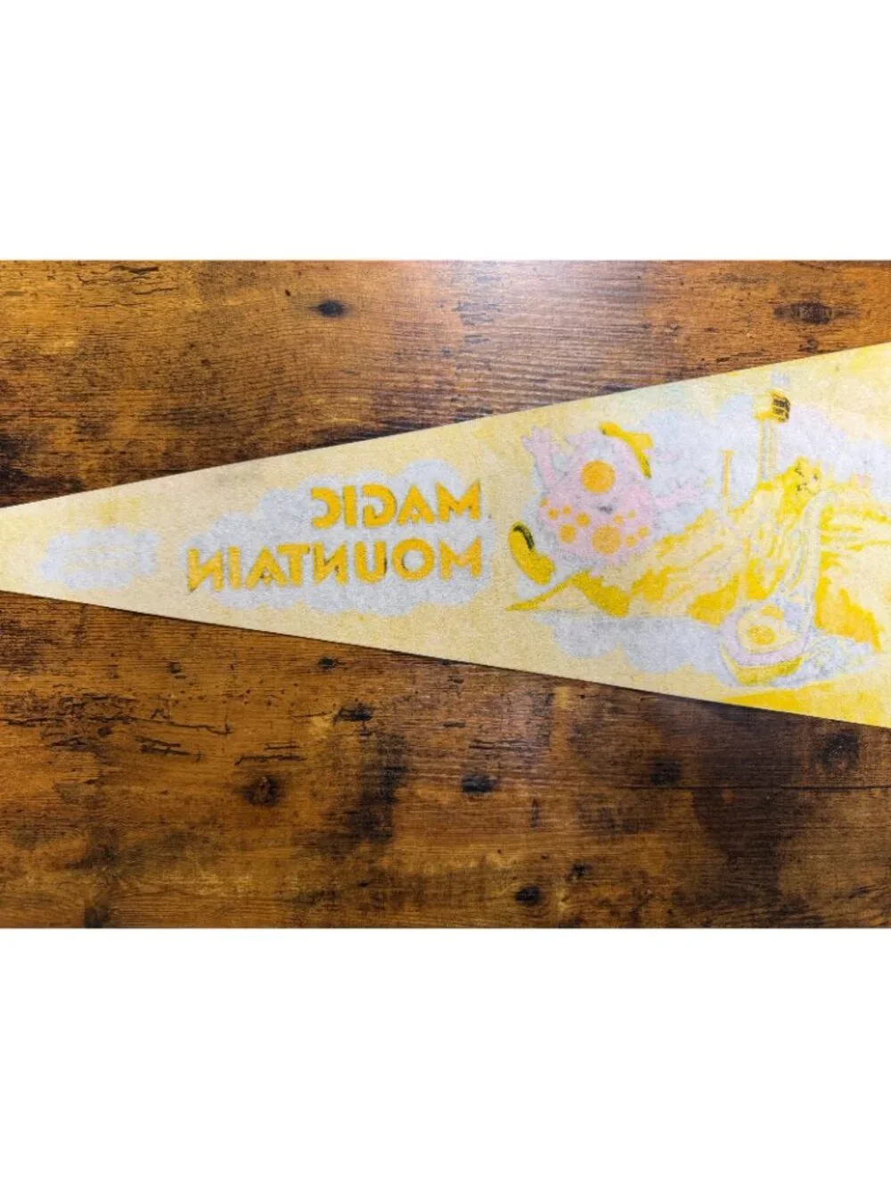 Vintage Magic Mountain Valencia, California pennant